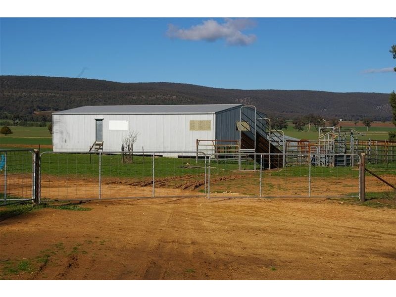 Grenfell Road, Gooloogong NSW 2805