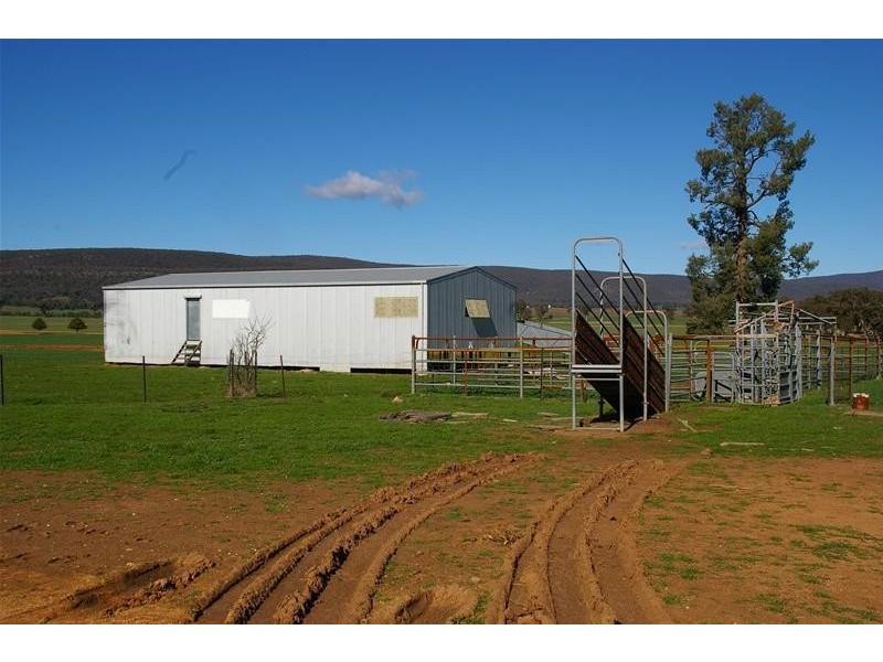 Grenfell Road, Gooloogong NSW 2805