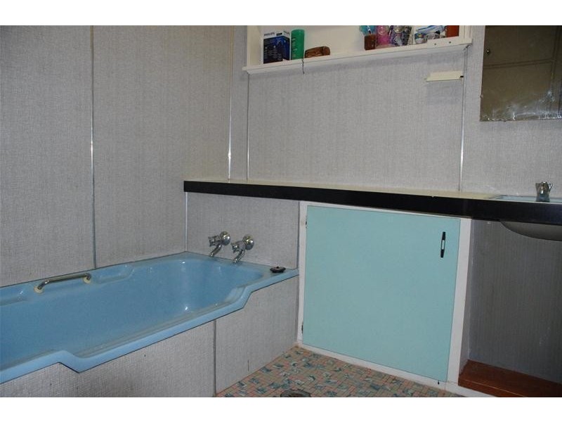 25 Dowell Street, Cowra NSW 2794