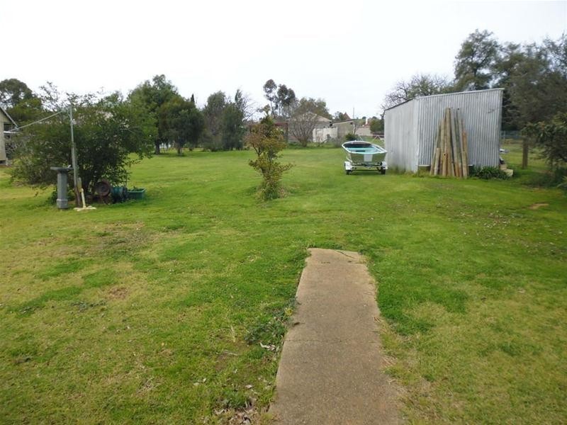 17 Stuart Street, Woodstock NSW 2793