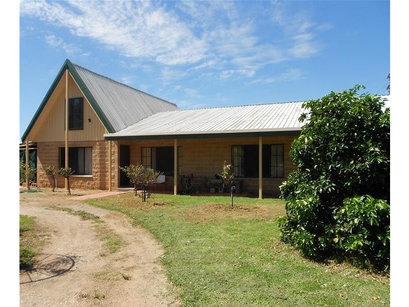 1 & 2 Waterview Road, Gooloogong NSW 2805