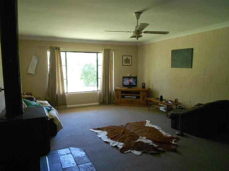 1 & 2 Waterview Road, Gooloogong NSW 2805