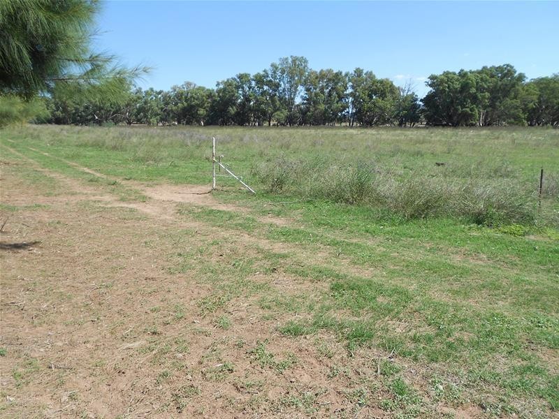 1 & 2 Waterview Road, Gooloogong NSW 2805