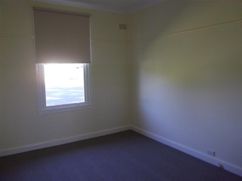 2 Dungowan Street, Cowra NSW 2794