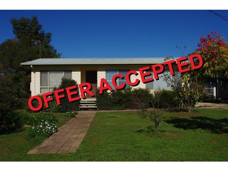 52 Walker Street, Cowra NSW 2794