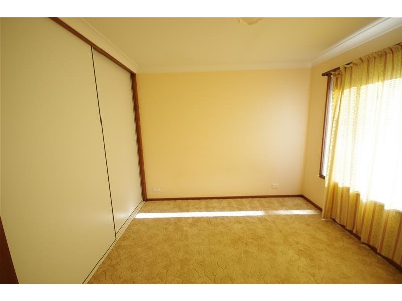 52 Walker Street, Cowra NSW 2794