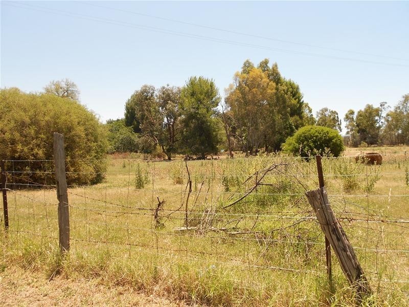 12 Rawson Street, Greenethorpe NSW 2809