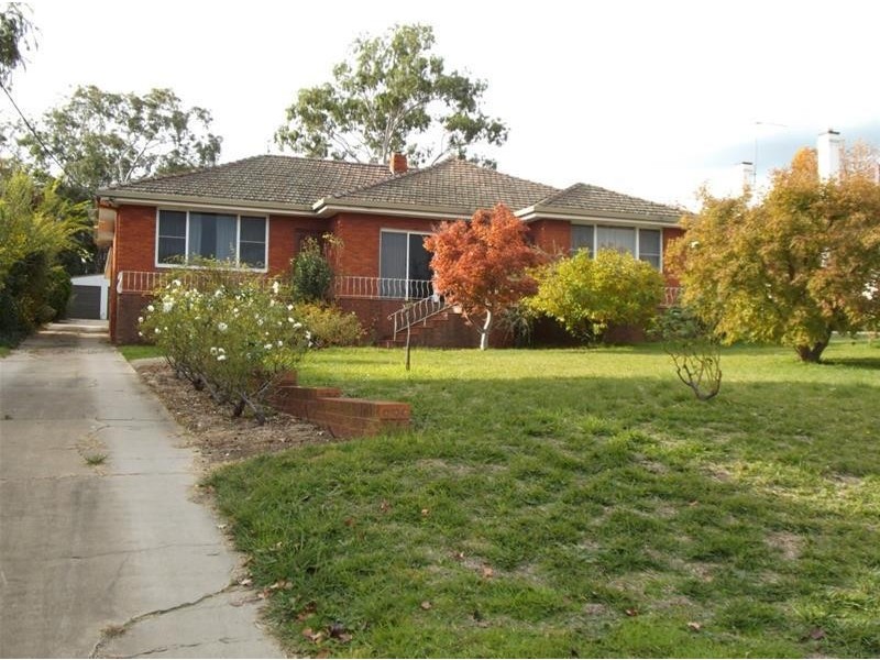 30 Keswick  Street, Cowra NSW 2794