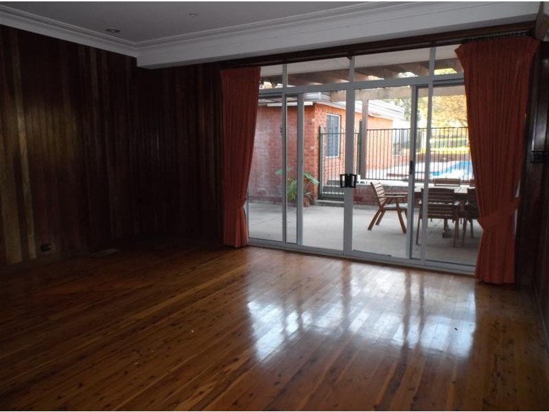 30 Keswick  Street, Cowra NSW 2794