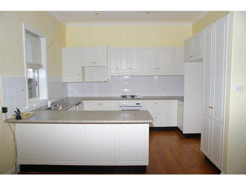 145 Fitzroy Street, Cowra NSW 2794