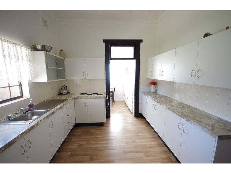 19 Young Road, Cowra NSW 2794