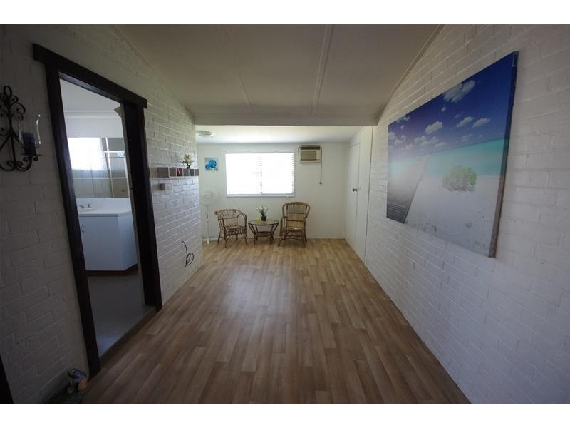 19 Young Road, Cowra NSW 2794