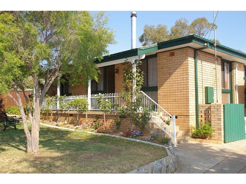 5 Wollowra Street, Cowra NSW 2794