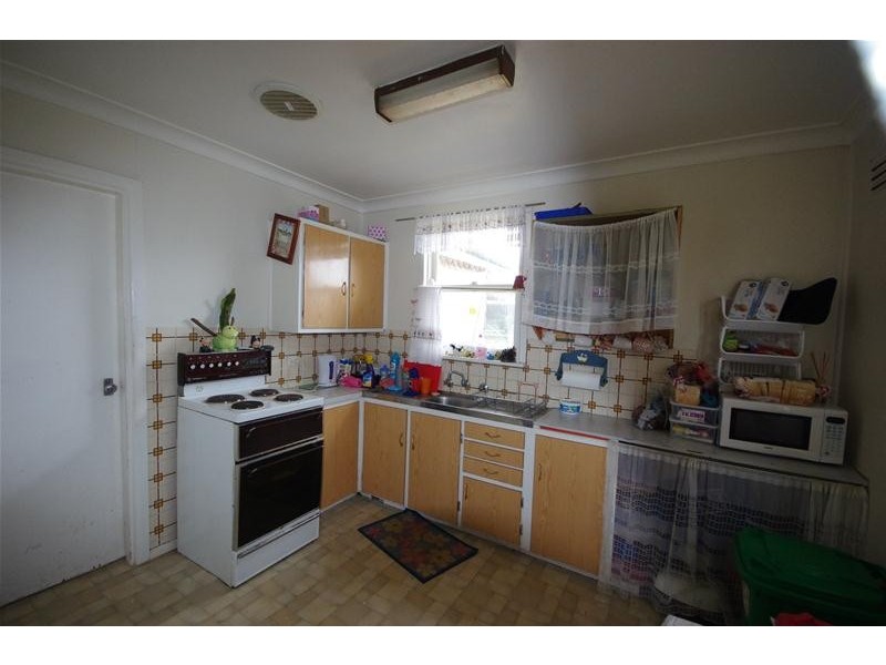 31 Victor Street, Cowra NSW 2794