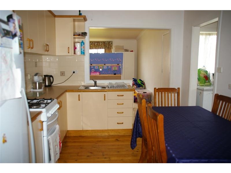 23 Bourke Street, Cowra NSW 2794