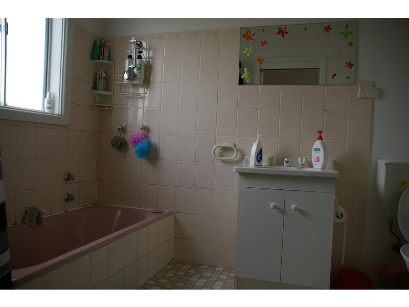 23 Bourke Street, Cowra NSW 2794