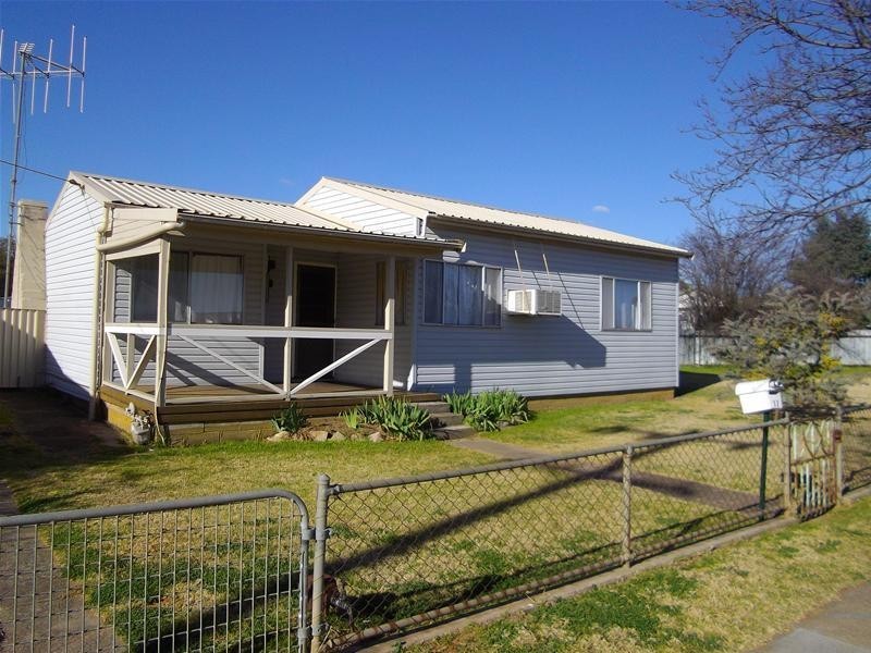 17 Mulyan Street, Cowra NSW 2794
