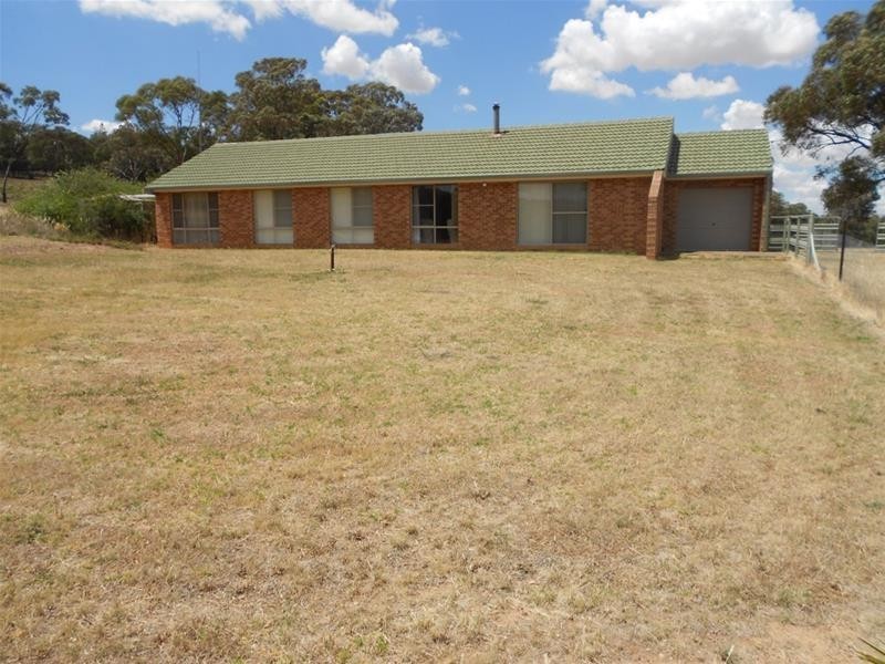 525 Major West Road, Cowra NSW 2794