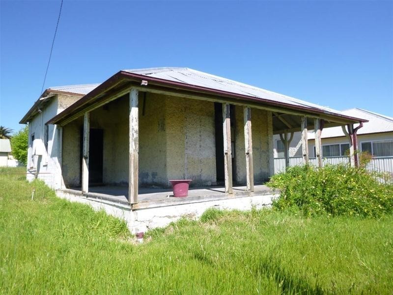 22 Belmore Stree, Canowindra NSW 2804