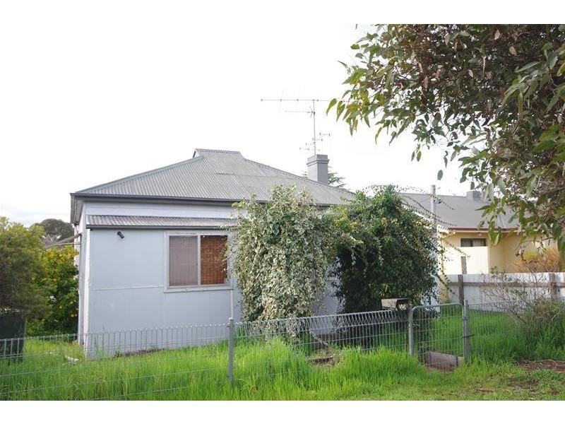 55 Fitzroy Avenue, Cowra NSW 2794