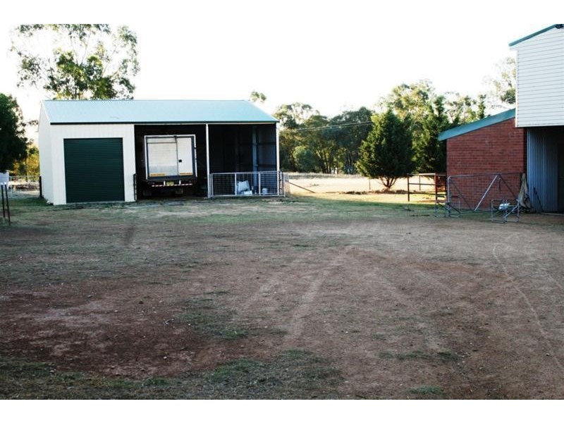 33 Camp Lane, Cowra NSW 2794