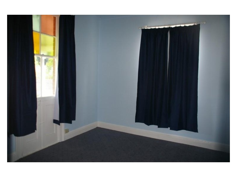 11 Vaux Street, Cowra NSW 2794