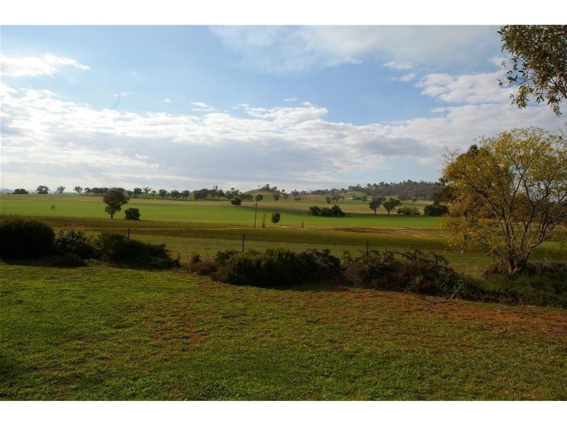 Canowindra Road, Cowra NSW 2794