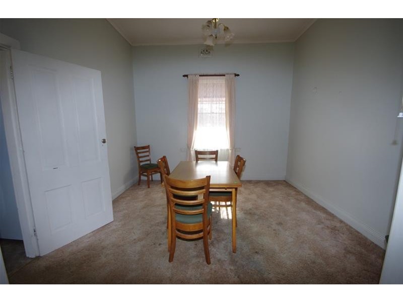 54 Lachlan Street, Cowra NSW 2794