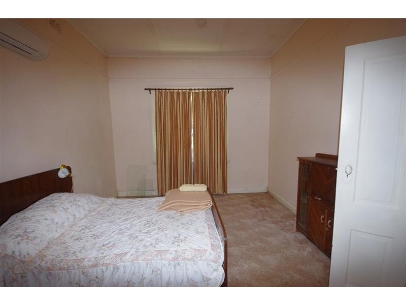 54 Lachlan Street, Cowra NSW 2794