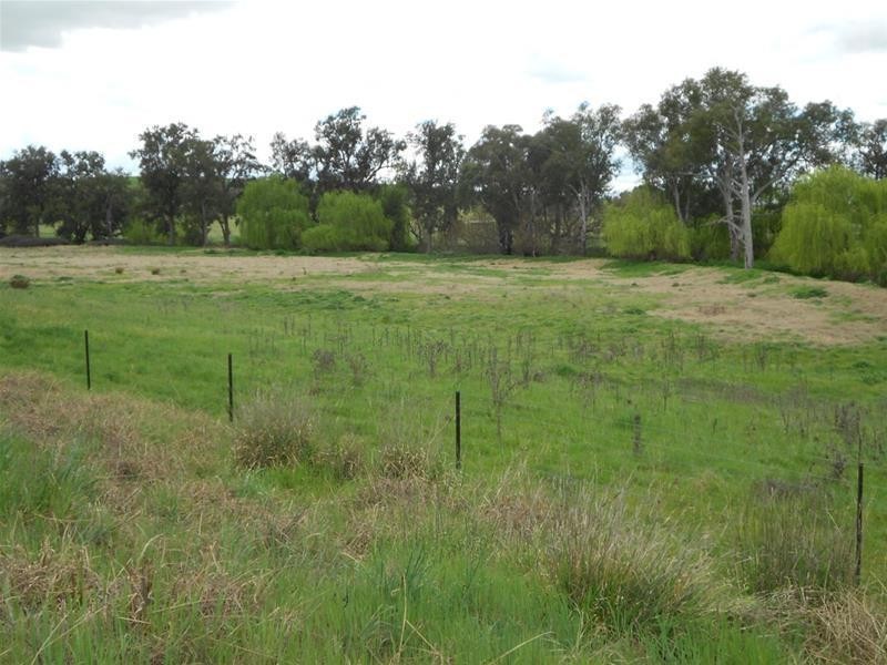 2470 George Russell Drive, Canowindra NSW 2804