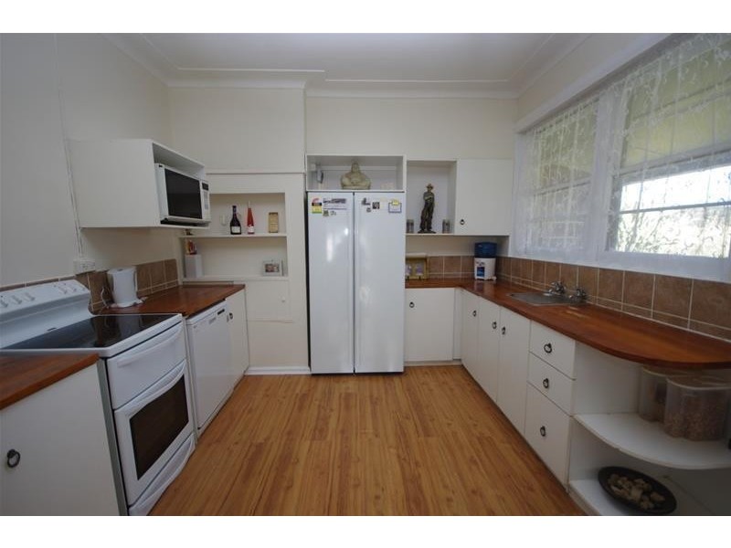 1905 Mid Western Highway, Cowra NSW 2794