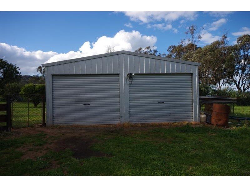1905 Mid Western Highway, Cowra NSW 2794