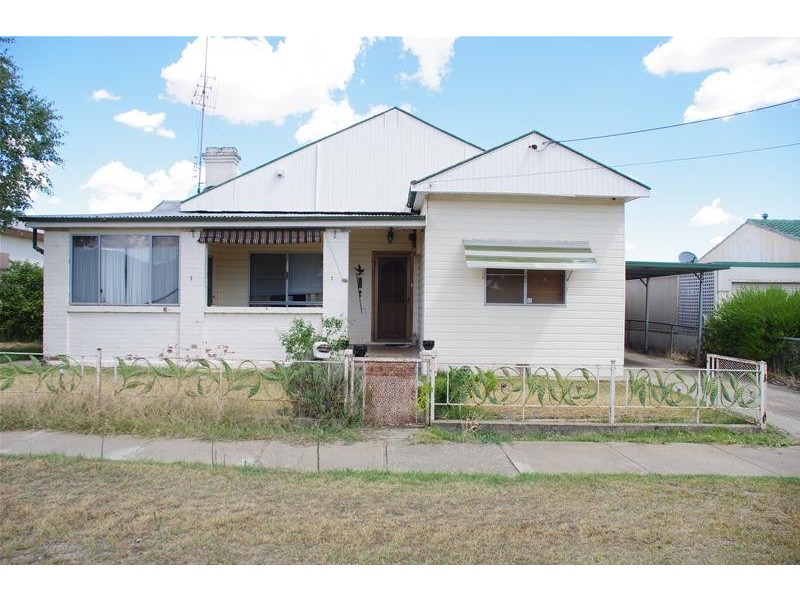 3 Baronga Street, Cowra NSW 2794
