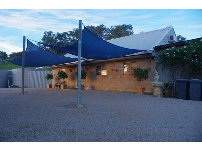 1278 Canowindra Road, Cowra NSW 2794
