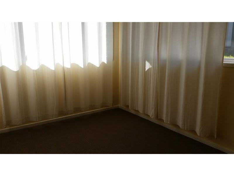 2 Liverpool Street, Cowra NSW 2794