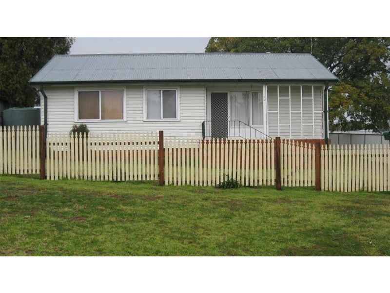 29 Eulo Street, Cowra NSW 2794