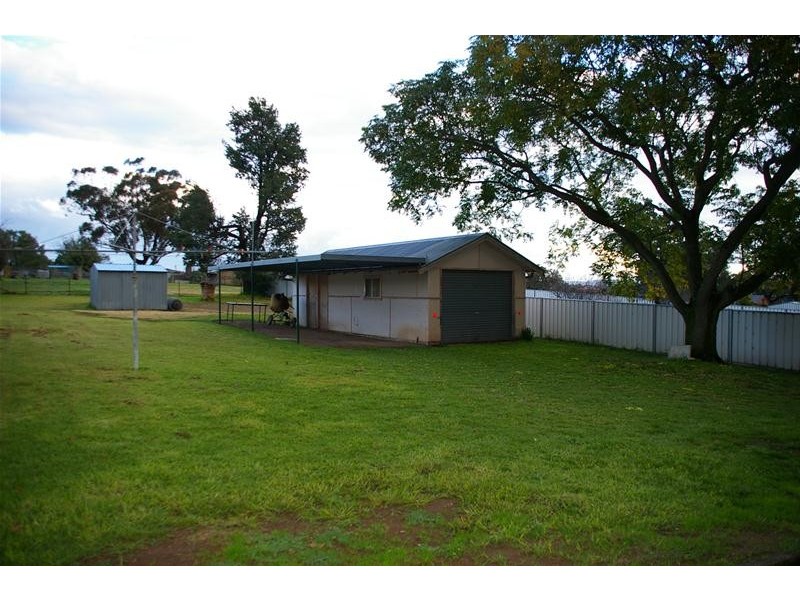 29 Eulo Street, Cowra NSW 2794