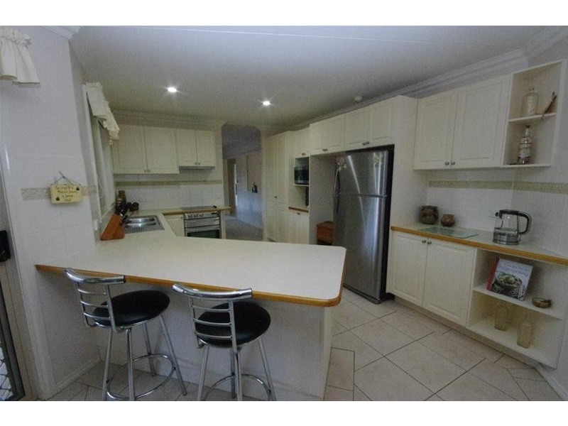 42 Gower Hardy Circuit, Cowra NSW 2794