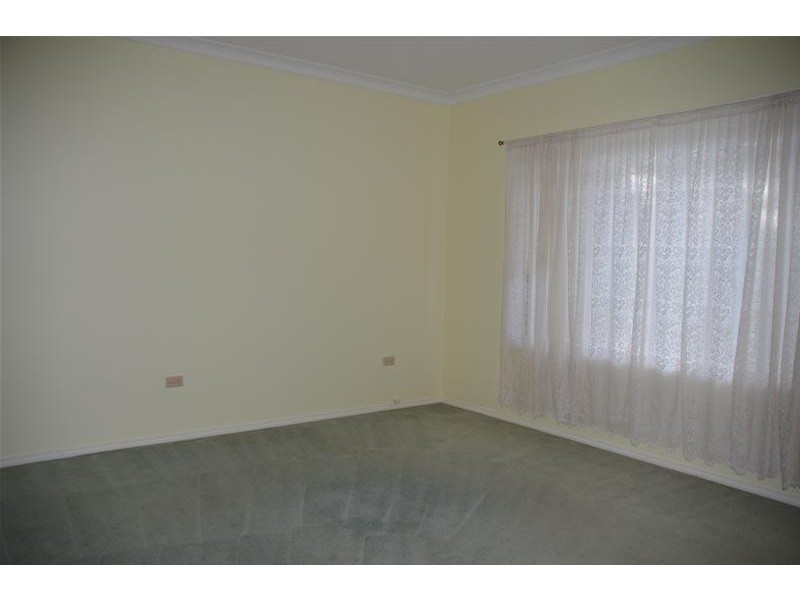 4 Eucalypt Close, Cowra NSW 2794