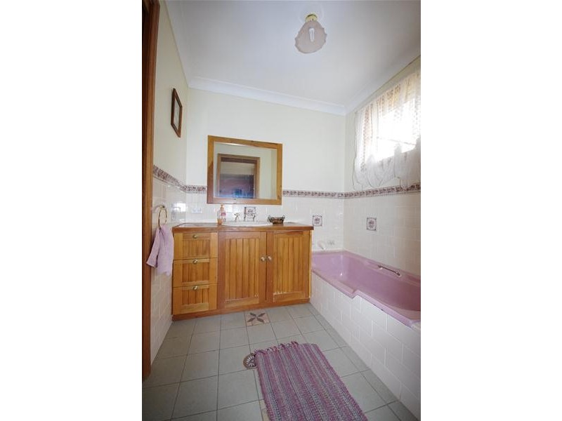 26 Keswick Street, Cowra NSW 2794