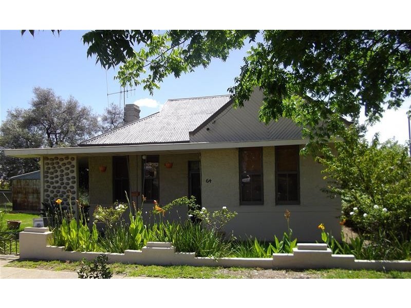 64 Darling Street, Cowra NSW 2794