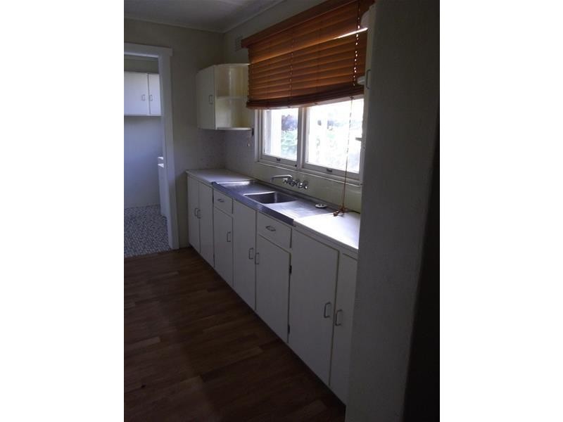 64 Darling Street, Cowra NSW 2794