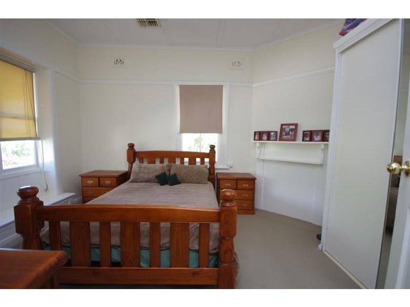 120 Fitzroy  Street, Cowra NSW 2794