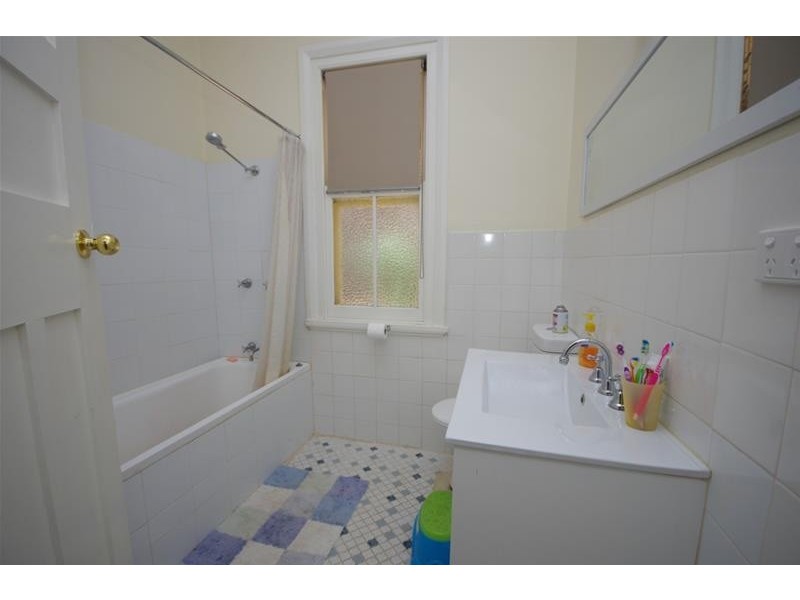 120 Fitzroy  Street, Cowra NSW 2794