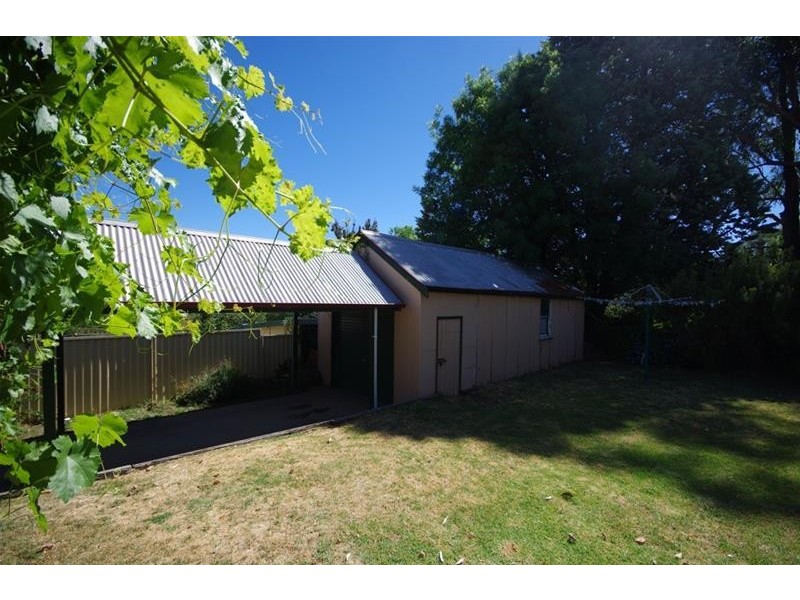 120 Fitzroy  Street, Cowra NSW 2794