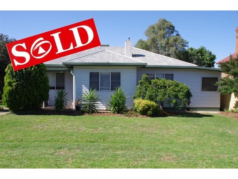 7 Parkes Street, Cowra NSW 2794