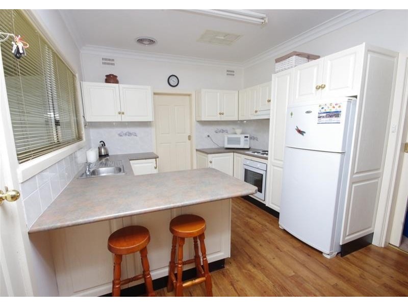 7 Parkes Street, Cowra NSW 2794