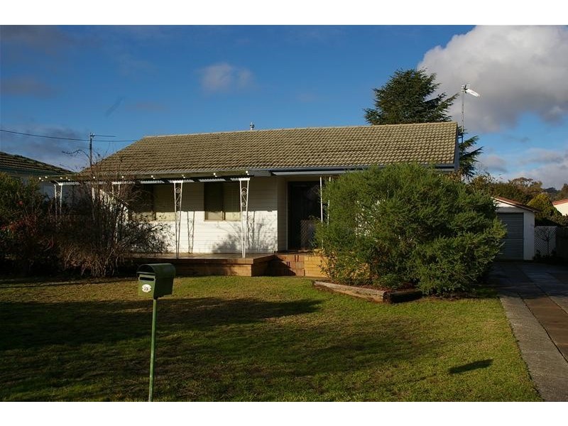 15 Cooyal Street, Cowra NSW 2794