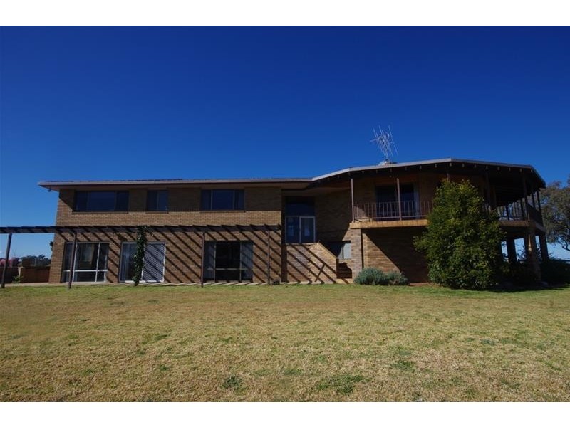 10143 Mid Western Highway, Cowra NSW 2794