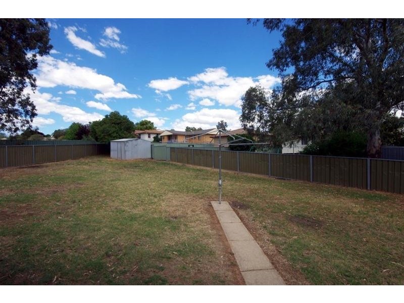 15 Jindalee Circuit, Cowra NSW 2794